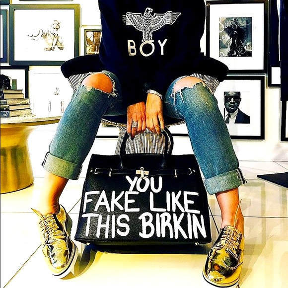 Meet your Posher, Shirley - Picture 1 of 1